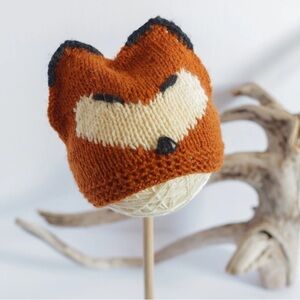 Colourful Island Fox Hat and Mittens